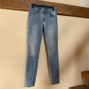 Old Navy Light Blue Skinny Jeans